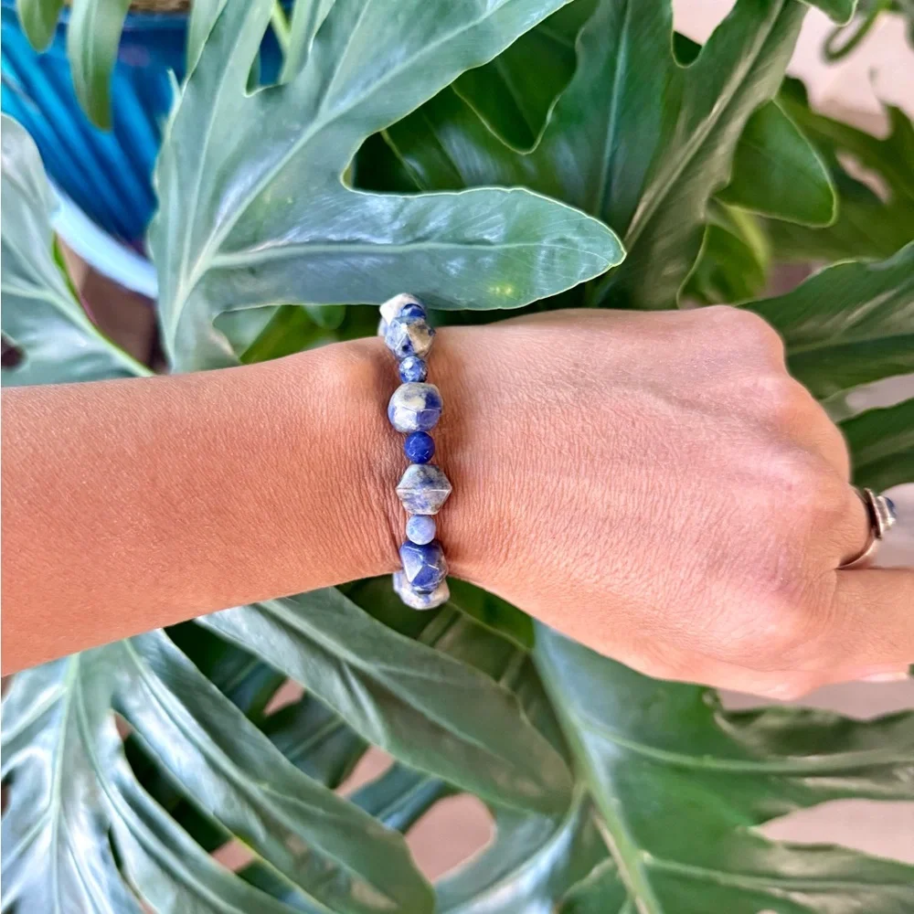 Sodalite Bracelet - Picture 3 of 4